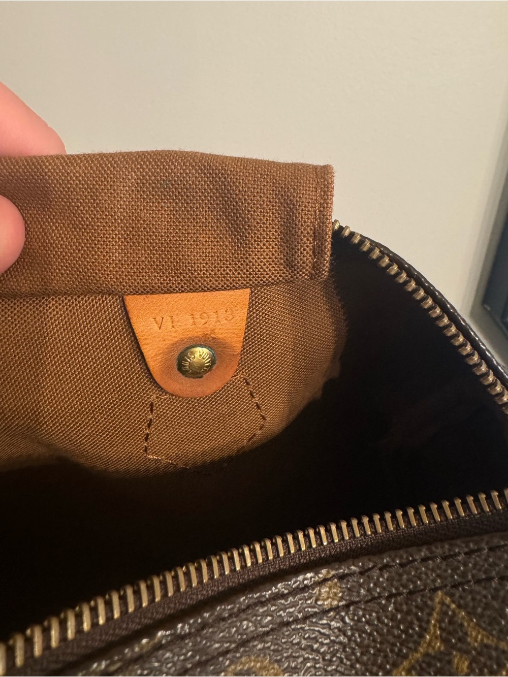 Vintage Louis Vuitton Monogram Speedy 30 - Picture 13 of 14